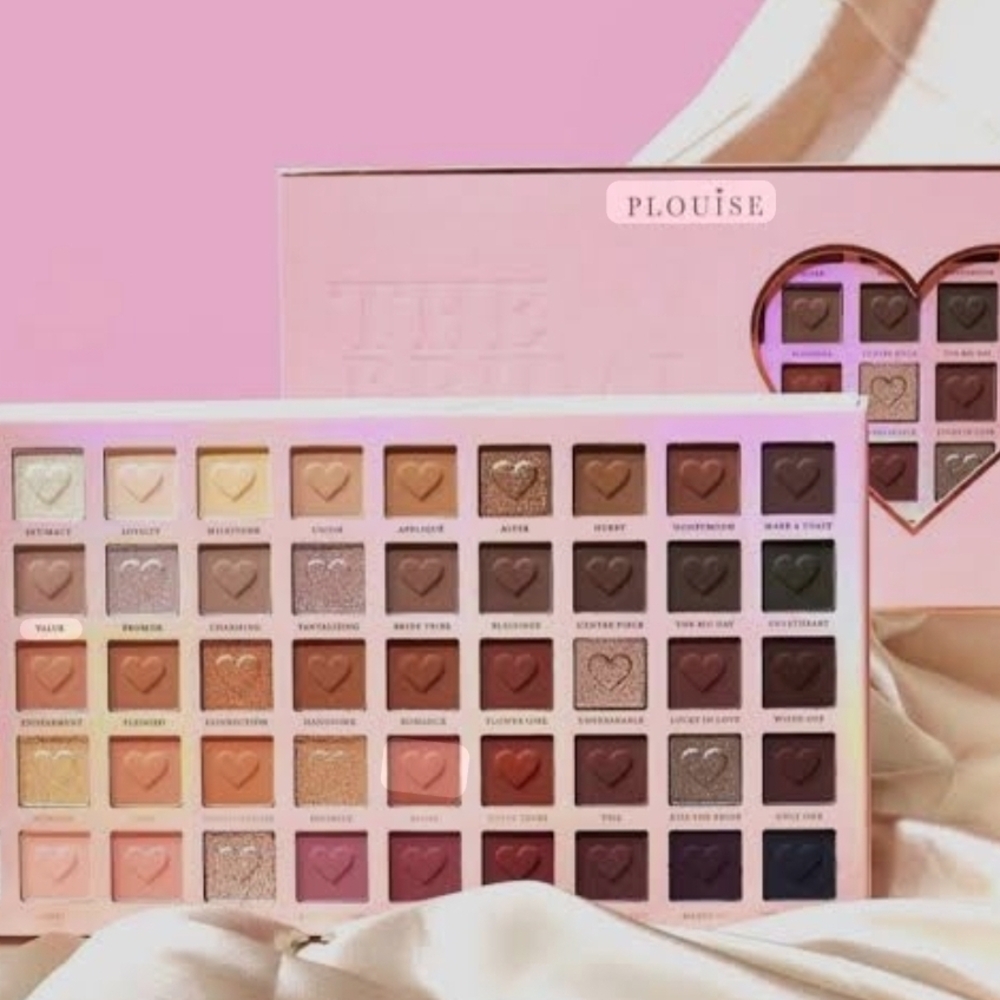 P.Louise Heart Eyeshadow Palette - Diverse Shades